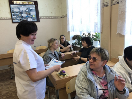 РОДИТЕЛЬСКОЕ СОБРАНИЕ "ЗНАКОМСТВО С ПРОФЕССИОНАЛИТЕТОМ"