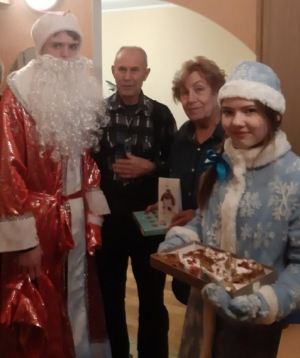 ВЕТЕРАНОВ НАВЕСТИТЬ МЫ НЕ ЗАБЫВАЕМ И ВСЕГДА ИХ БУДЕМ ЧТИТЬ, СТРОГО ОБЕЩАЕМ!